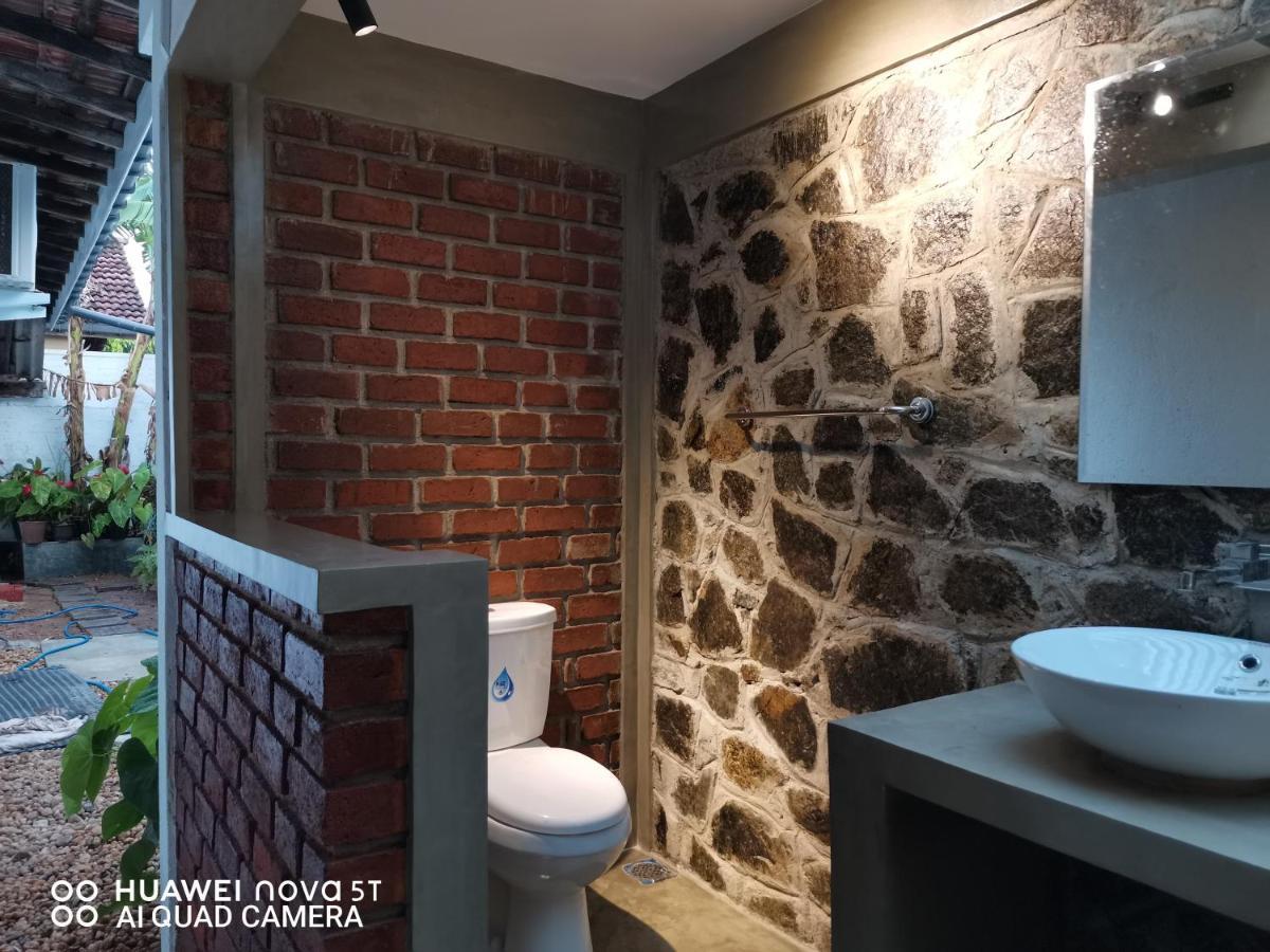 Bee Cottage Негомбо Екстер'єр фото