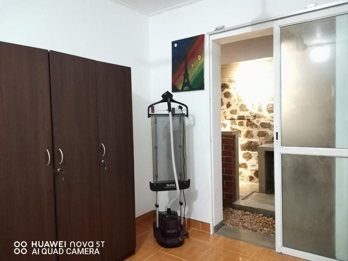 Bee Cottage Негомбо Екстер'єр фото