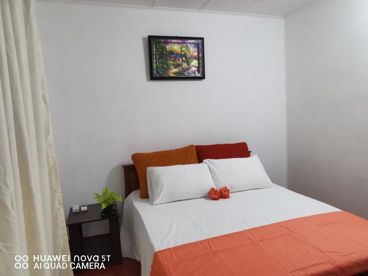 Bee Cottage Негомбо Екстер'єр фото