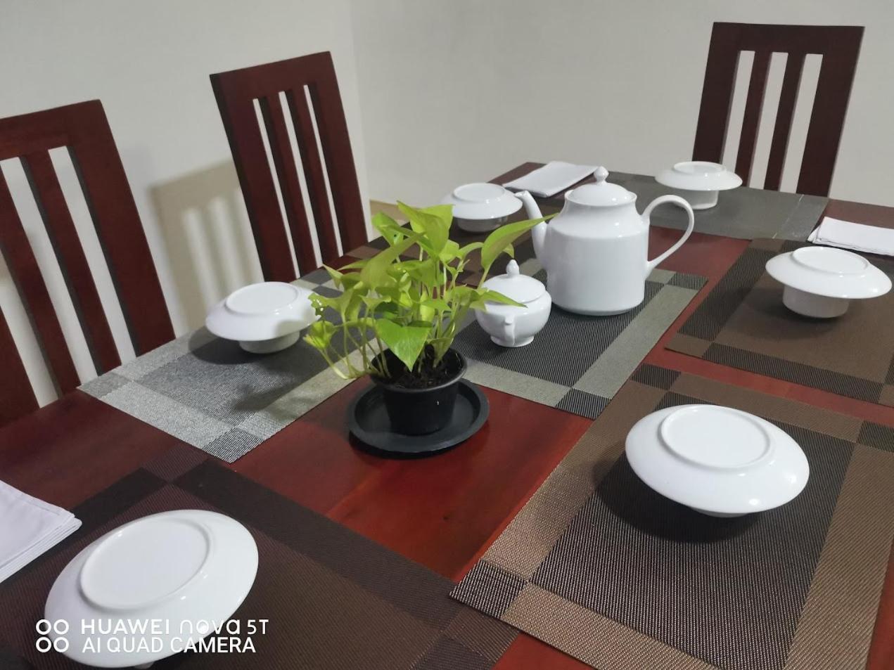 Bee Cottage Негомбо Екстер'єр фото
